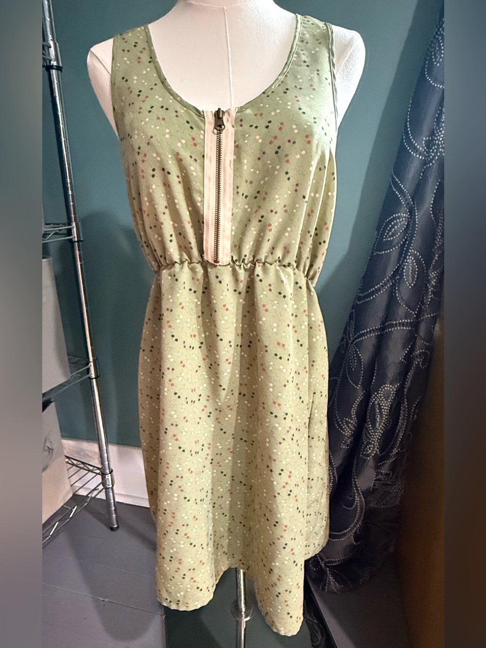 Kimchi Blue L Sage Speckled Lace Racerback Zip Front Dress